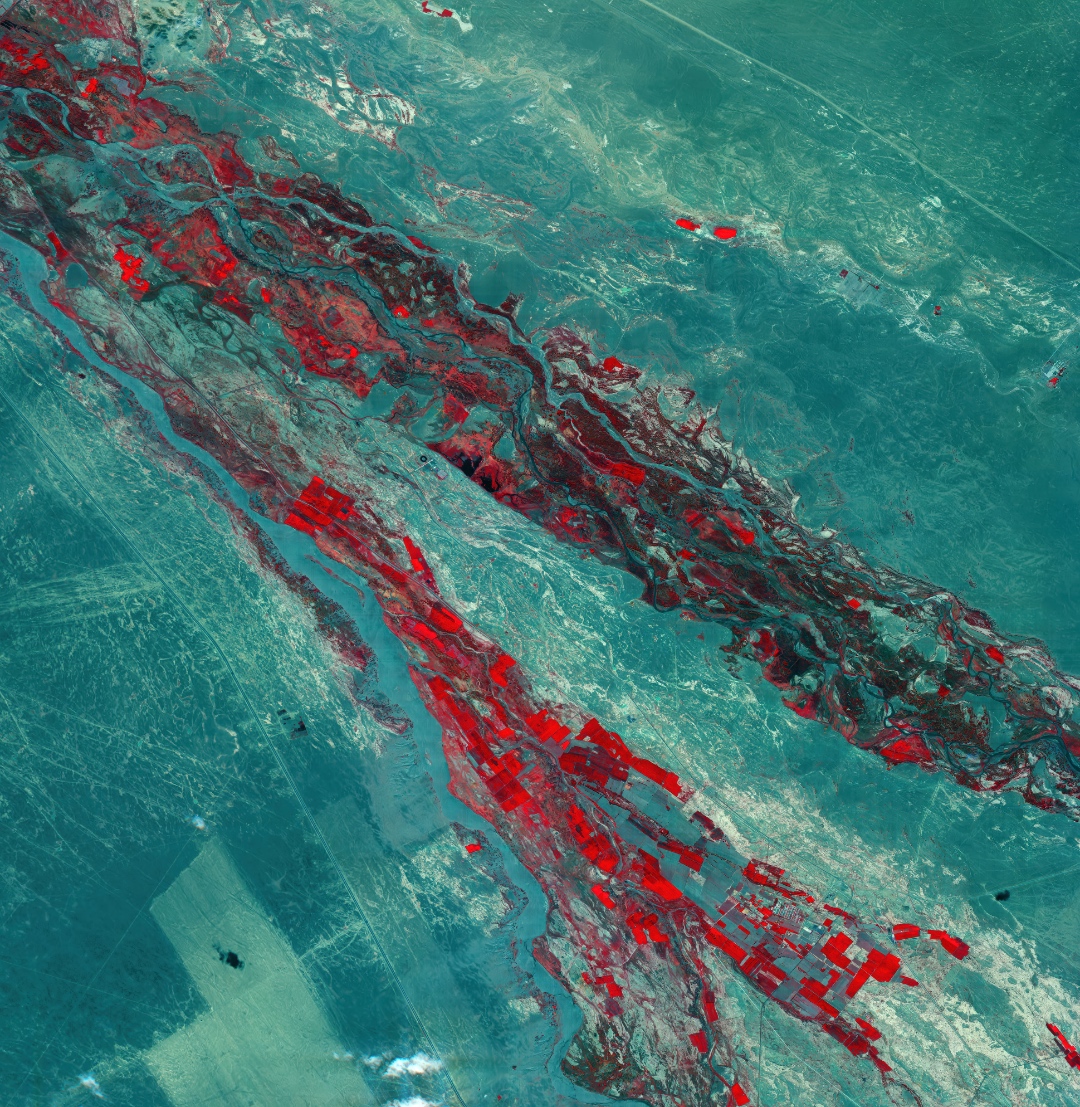 Xplore hyperspectral satellite image — Data as a Service