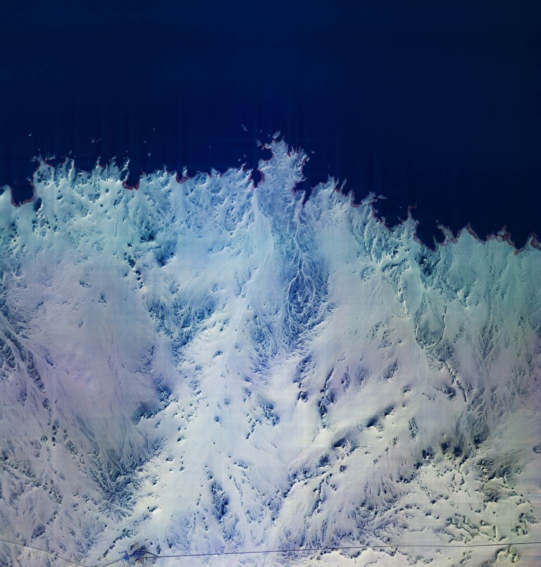 Xplore hyperspectral satellite image — coastal waters