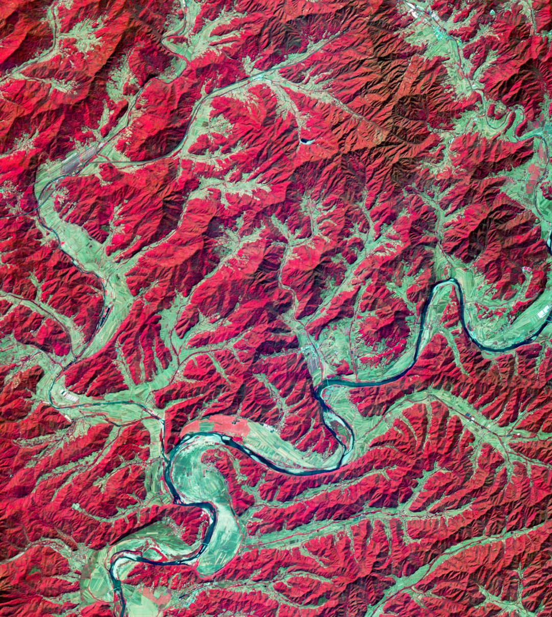 Xplore hyperspectral satellite image — urban area analysis